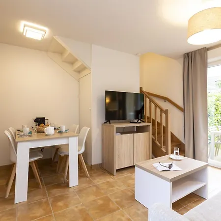 Residence Odalys - Les Coteaux De Sarlat Exterior photo